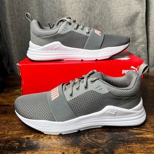 Brend new Puma Wired Run Jr 374214 size 7 cm25